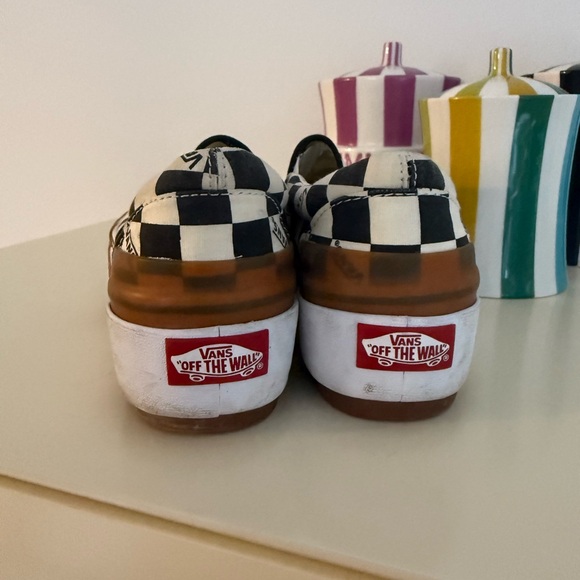 Vans Black and White Slip-On Sneakers 6.5 - Picture 2 of 3